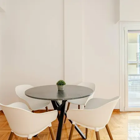 George'S Cozy 60M2 Apartment 7' Metro-3
